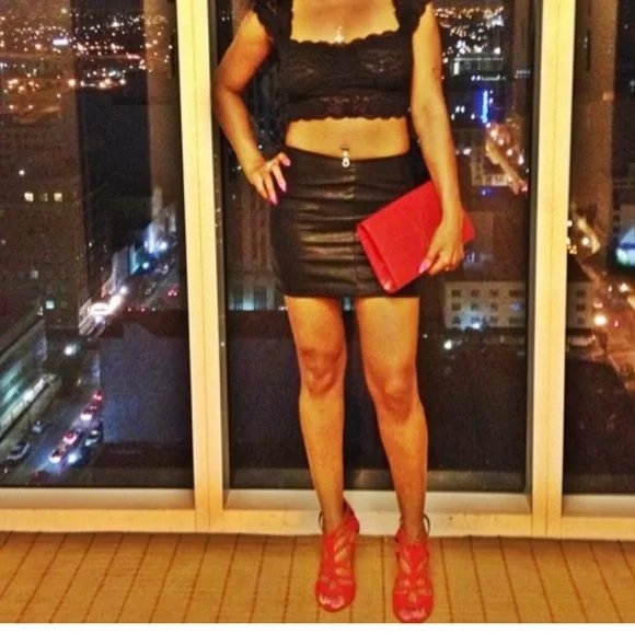 Women’s Size 8 Giuseppe Zanotti Red Suede Strappy Sandals - Picture 12 of 13